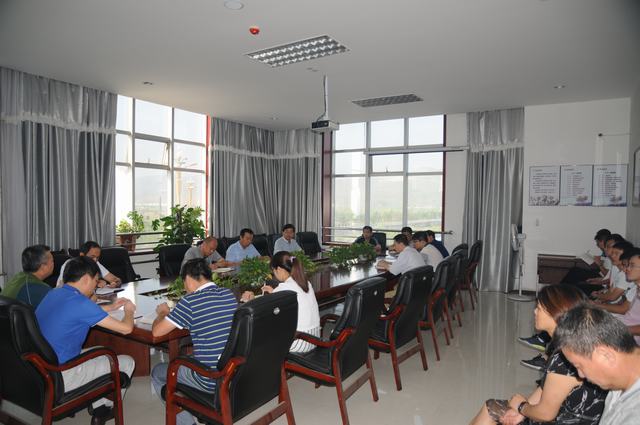 掘進公司專題會議貫徹落實建設集團近期會議精神