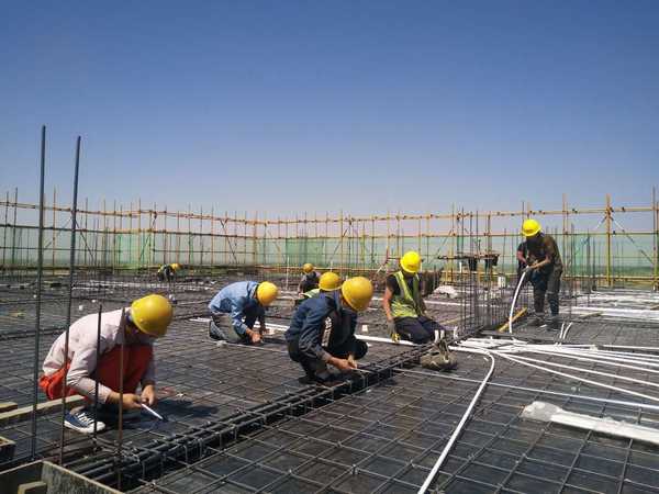 致敬施工一線最美的身影