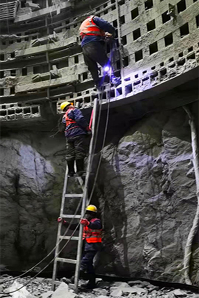 陜煤建設礦建三公司天山項目部：不待揚鞭自奮蹄