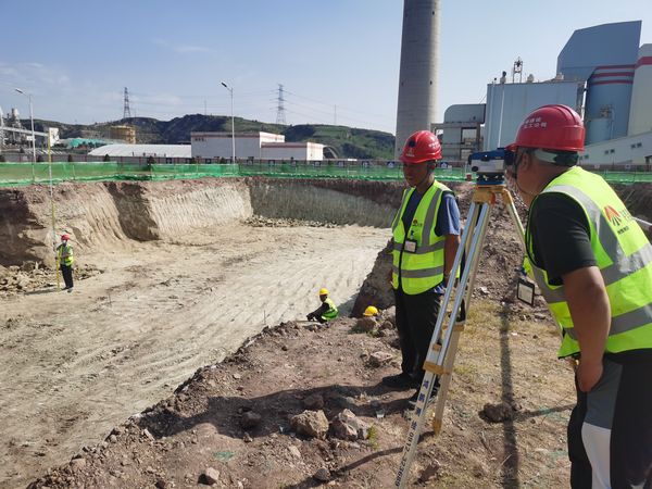 陜煤建設天工公司施工前沿以高溫“烤”驗，“暑”寫勞動畫卷