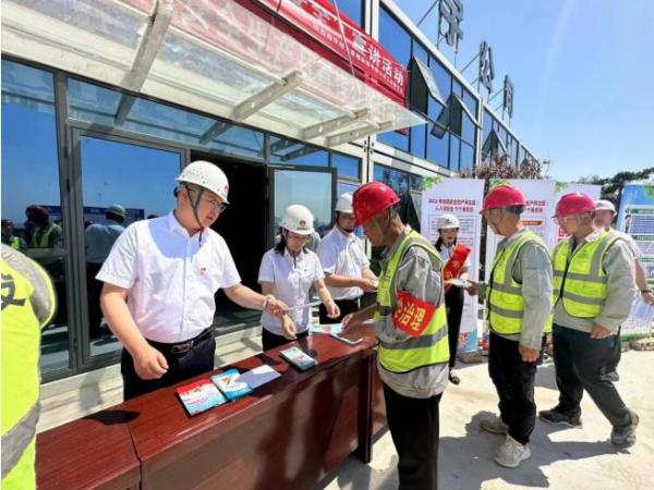 陜煤建設綠宇公司:這場“安全咨詢日”活動干貨十足