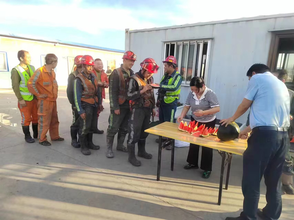 陜煤建設(shè)機(jī)電安裝公司：“花式”助平安，巾幗在行動(dòng)