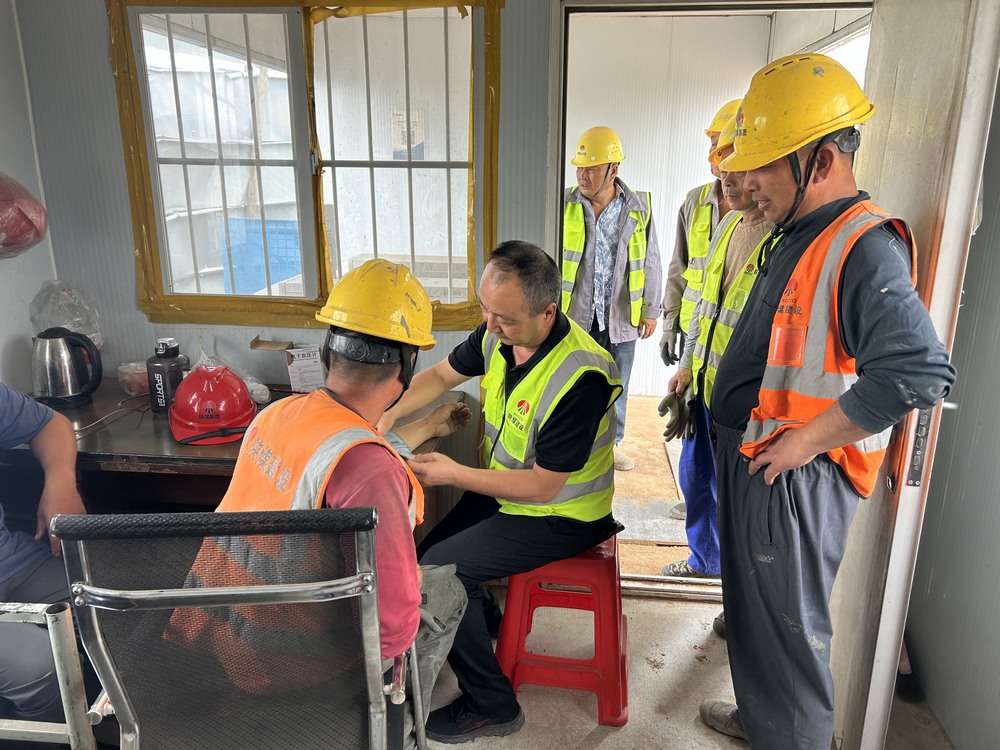 陜煤建設(shè)銅煤公司：高溫“烤”驗下的暖心守護(hù)