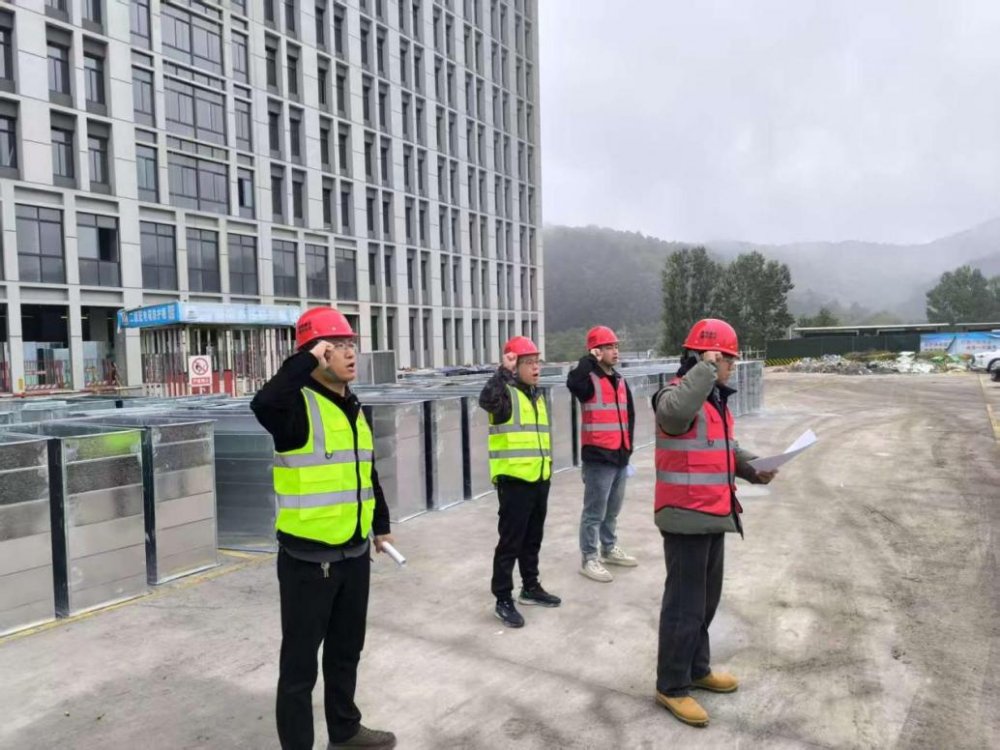 陜煤建設綠宇公司:吹響施工沖刺號 掀起奮勇拼搏熱潮