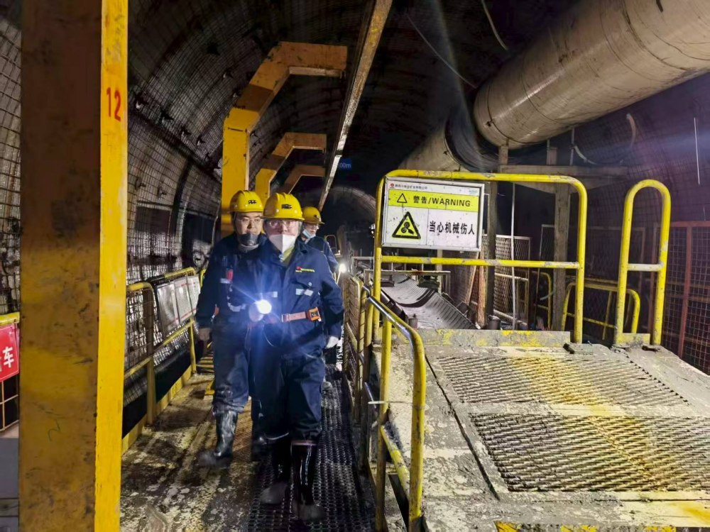 陜煤建設煤礦運營服務分公司：收心歸位拉滿弦 筑牢防線保開工