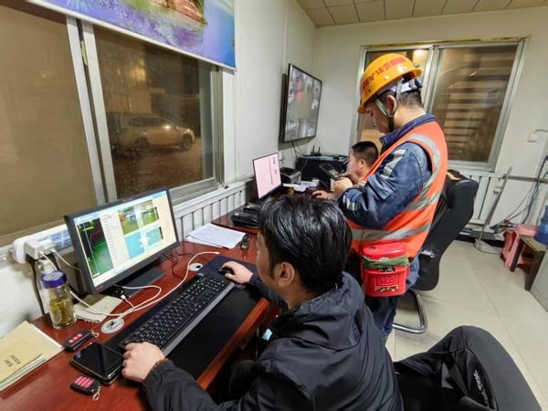 陜煤建設煤礦運營服務分公司：聞令而動護穩定 全力以赴筑防線